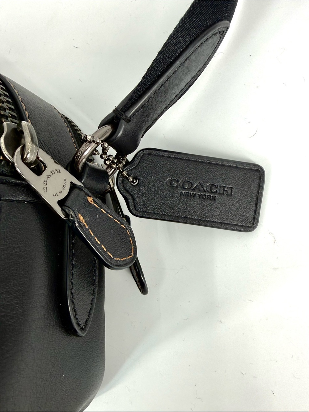 Coach Graham Smooth Leather Minimalist Crossbody Shoulder Purse Bag, Black C4148 - Picture 7 of 11